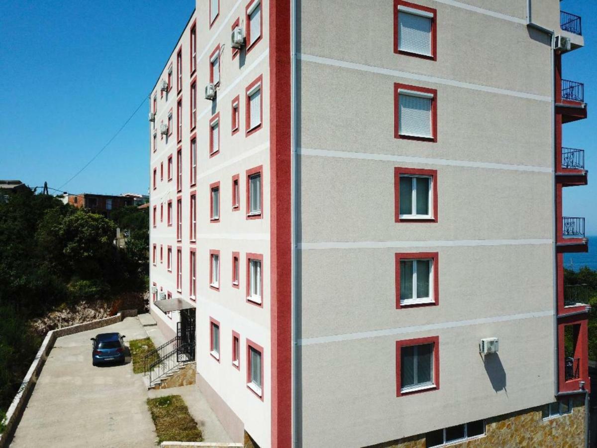 Apartment Olive Utjeha Exterior photo